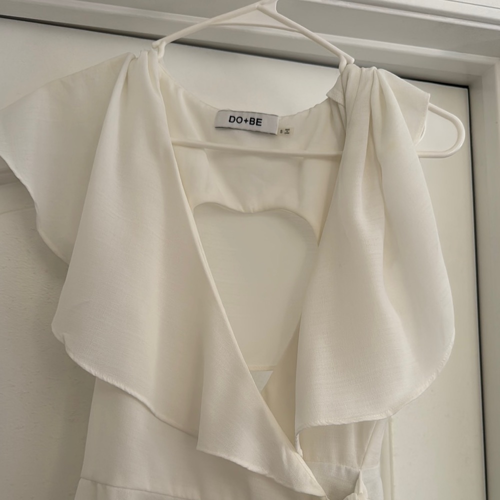 DO+BE White Ruffled Backless Sundress - Picture 2 of 3
